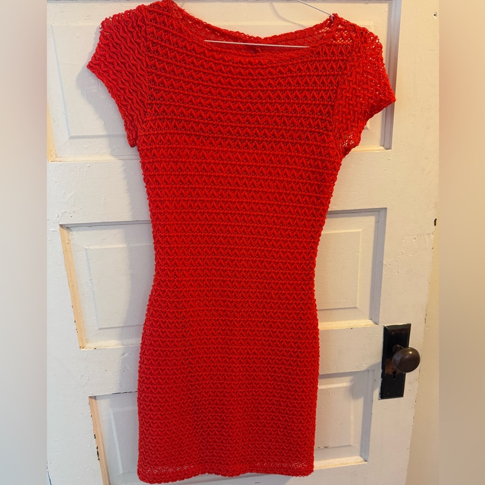 B. Darlin, Mini mesh bodycon orange dress. Juniors size 5/6